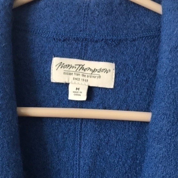 Norm Thompson best size Medium. Used - Picture 2 of 8